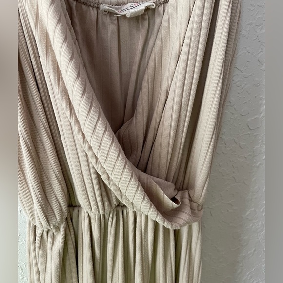 Good condition,never been worn - Picture 3 of 4